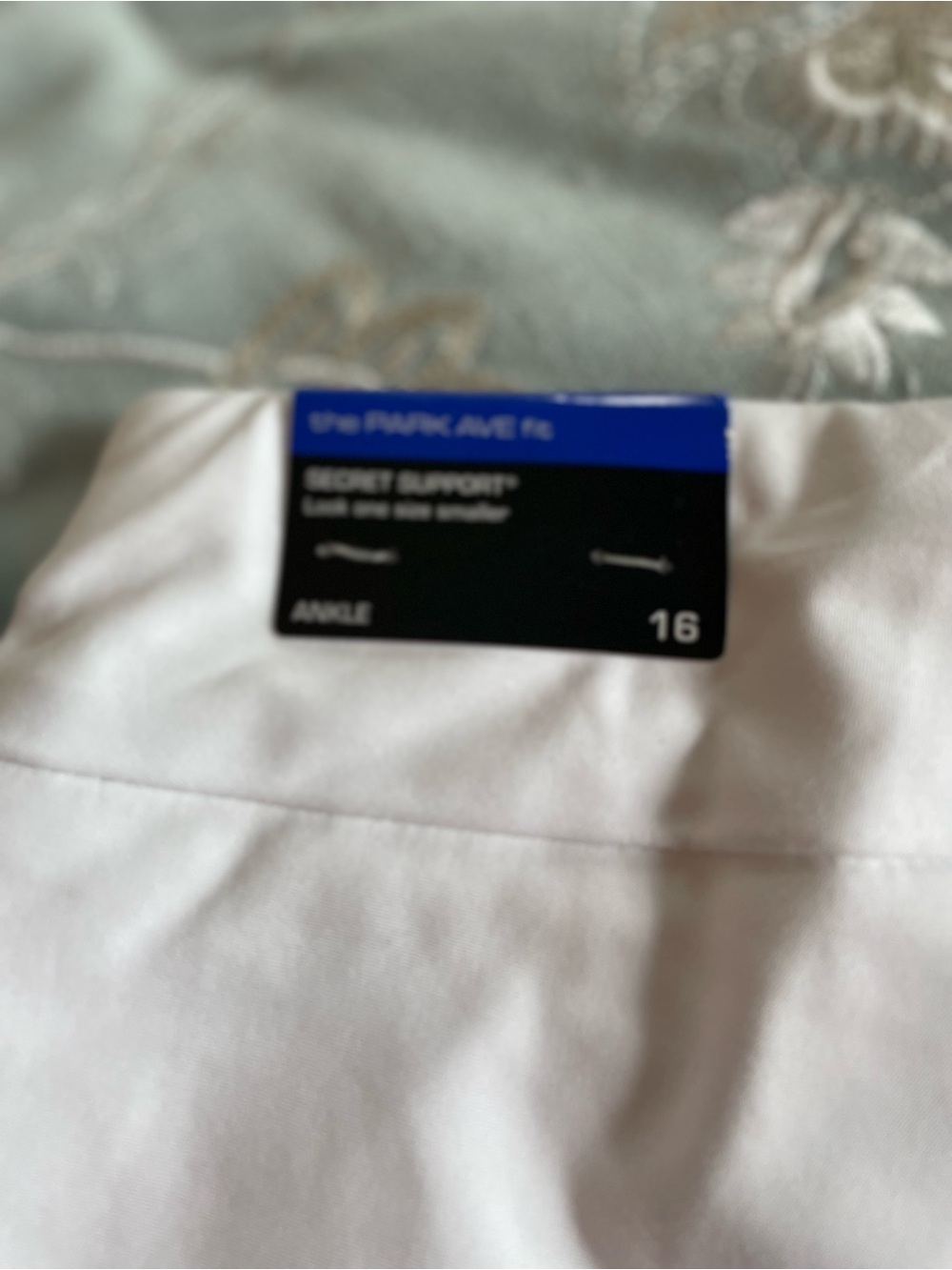 Investments Women's White Ankle Stretch Dress Pants - Picture 2 of 11